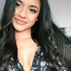 Meet your Posher, Shyana